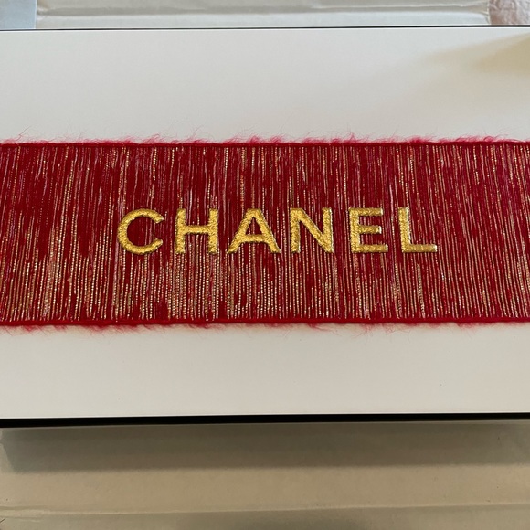 Chanel Box Set - Picture 4 of 7